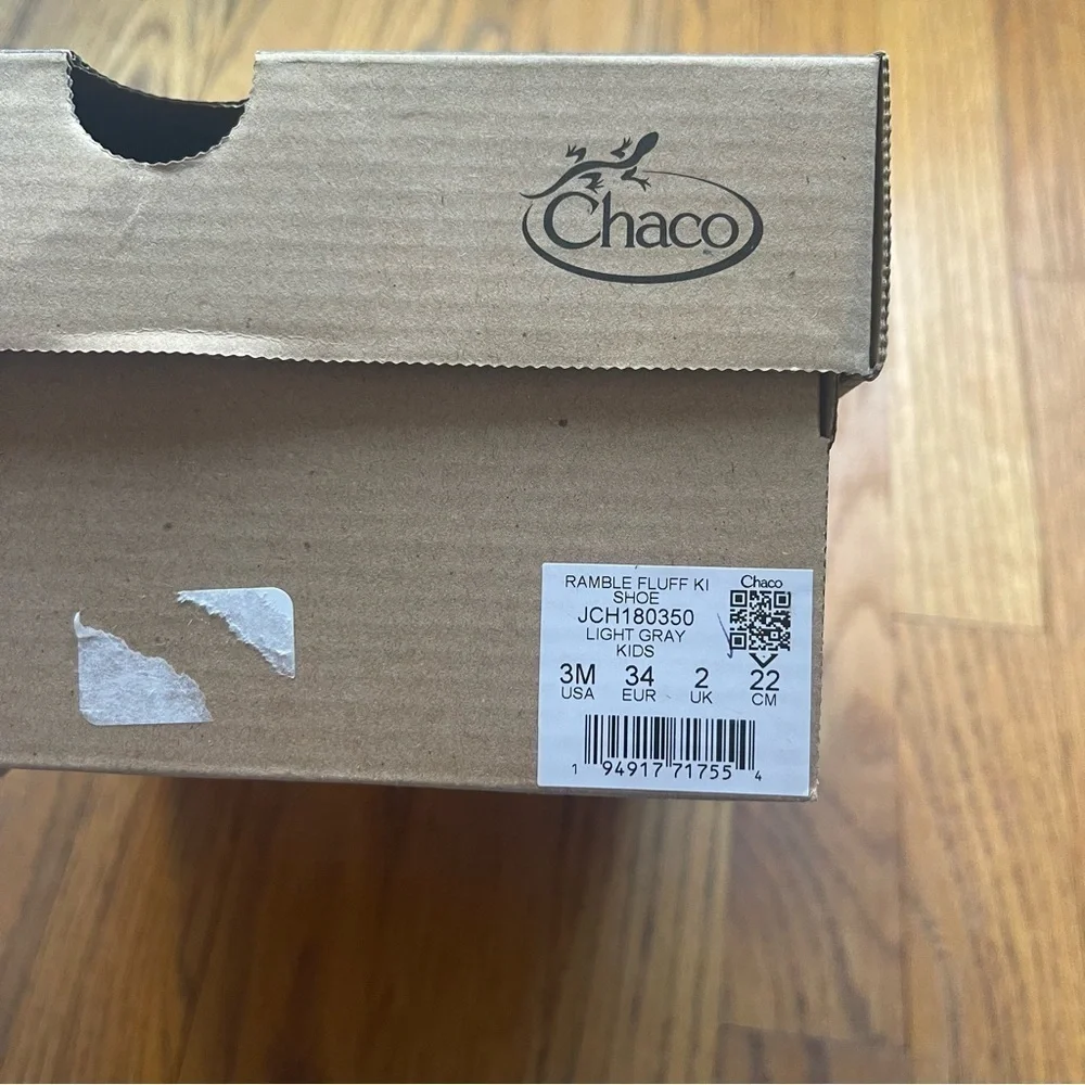 NEW Chaco Kids Ramble Fluff Boots JCH180350 Light Grey Size 3 NWT